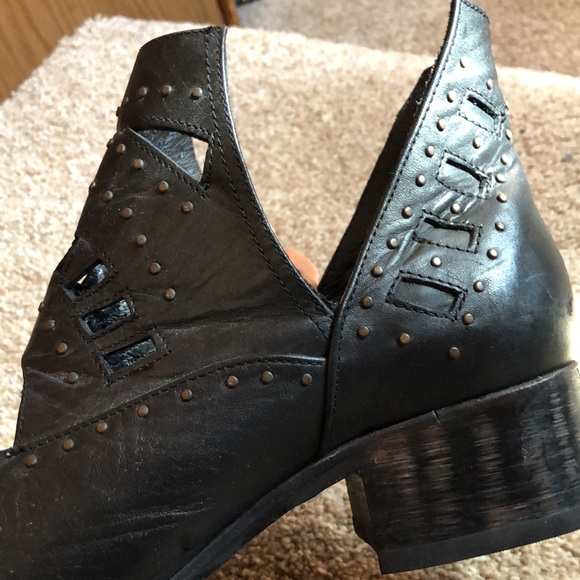 Sbicca Vintage Collection Ankle Booties - Picture 4 of 6